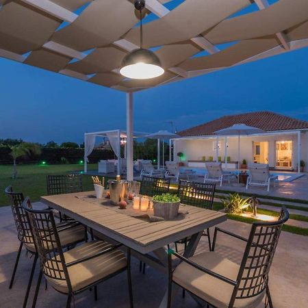Madini Luxury Villa With Private Heated Pool Vanato Buitenkant foto