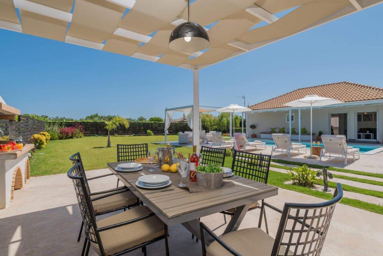 Madini Luxury Villa With Private Heated Pool Vanato Buitenkant foto