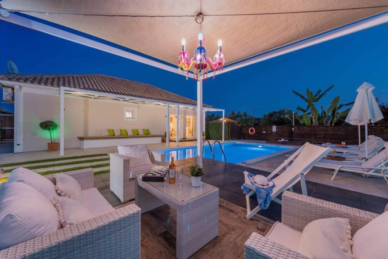 Madini Luxury Villa With Private Heated Pool Vanato Buitenkant foto